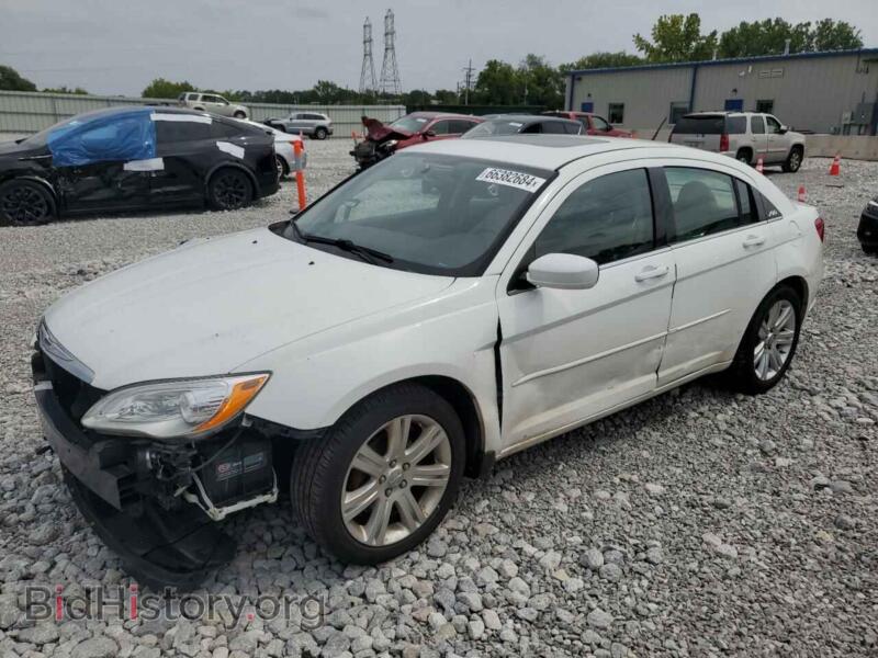 2013 Chrysler 200 Touring (VIN 1C3CCBBB1DN716319) — фото 1 из 13, Copart, повреждение: передняя часть