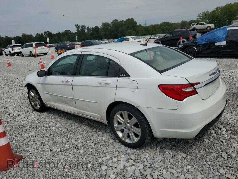 2013 Chrysler 200 (VIN 1C3CCBBB1DN716319) — фото 2 из 13