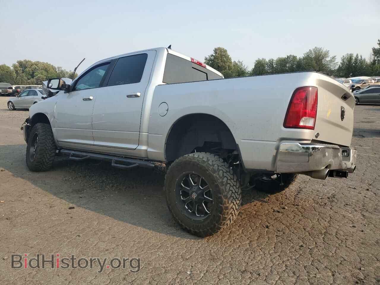2016 RAM 1500 - VIN: 1C6RR7LT1GS123100 - Фото 2