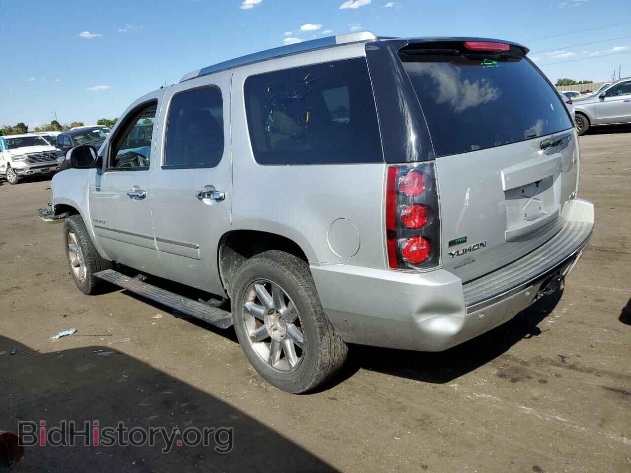 2011 GMC YUKON - VIN: 1GKS2EEF6BR334209 - Фото 2