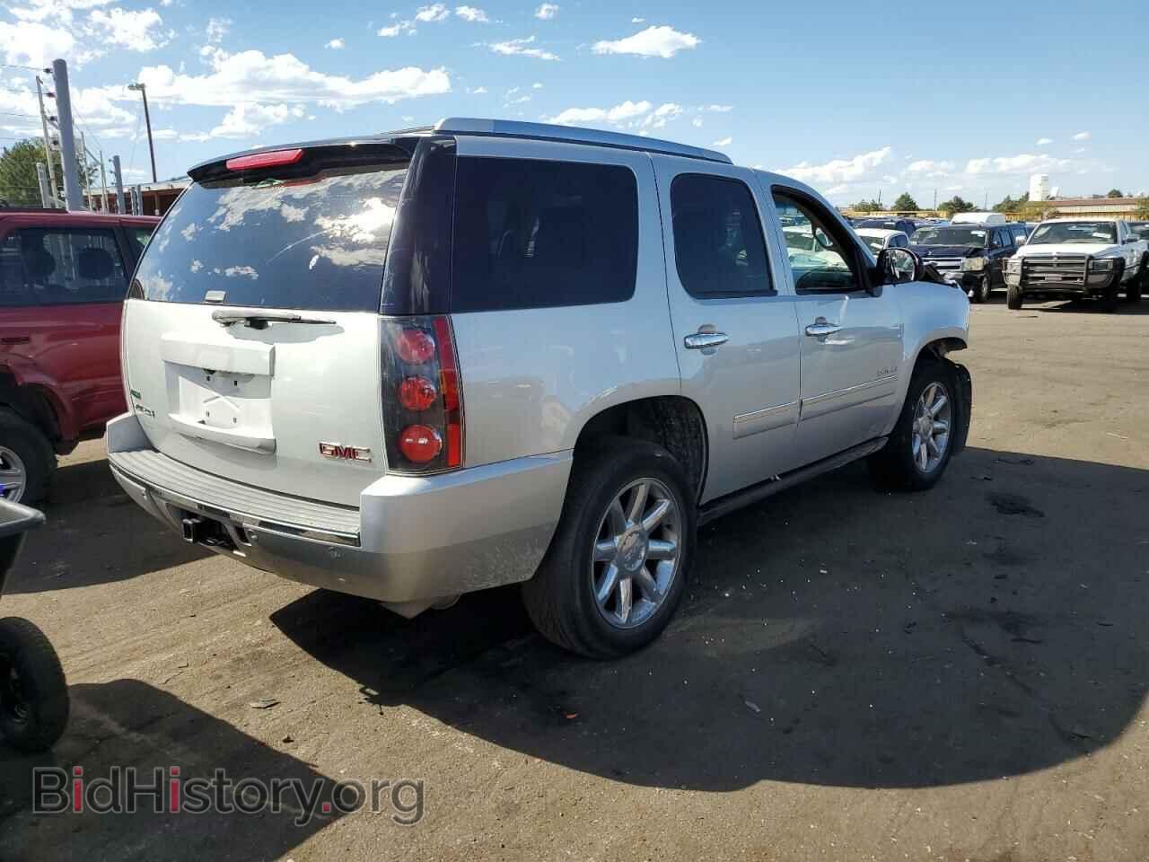 2011 GMC YUKON - VIN: 1GKS2EEF6BR334209 - Фото 3