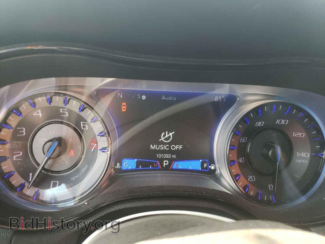 2019 CHRYSLER 300 - VIN: 2C3CCABG6KH515690 - Фото 9