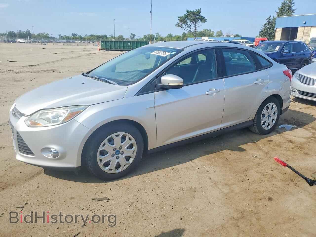 Photo 1FAHP3F2XCL266868 - FORD FOCUS 2012