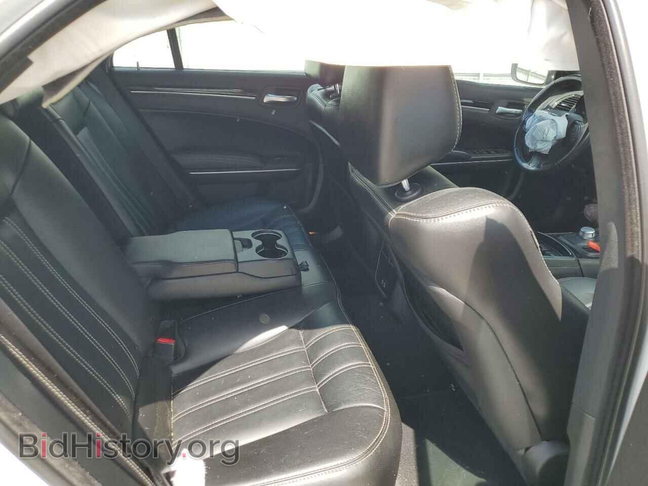 2019 CHRYSLER 300 - VIN: 2C3CCAGG9KH533836 - Фото 10