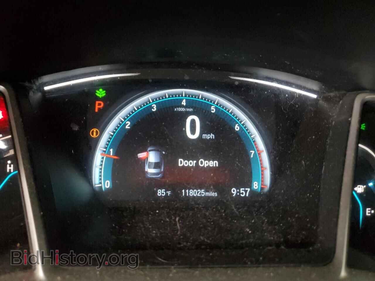 2018 HONDA CIVIC - VIN: 2HGFC2F72JH553345 - Фото 9