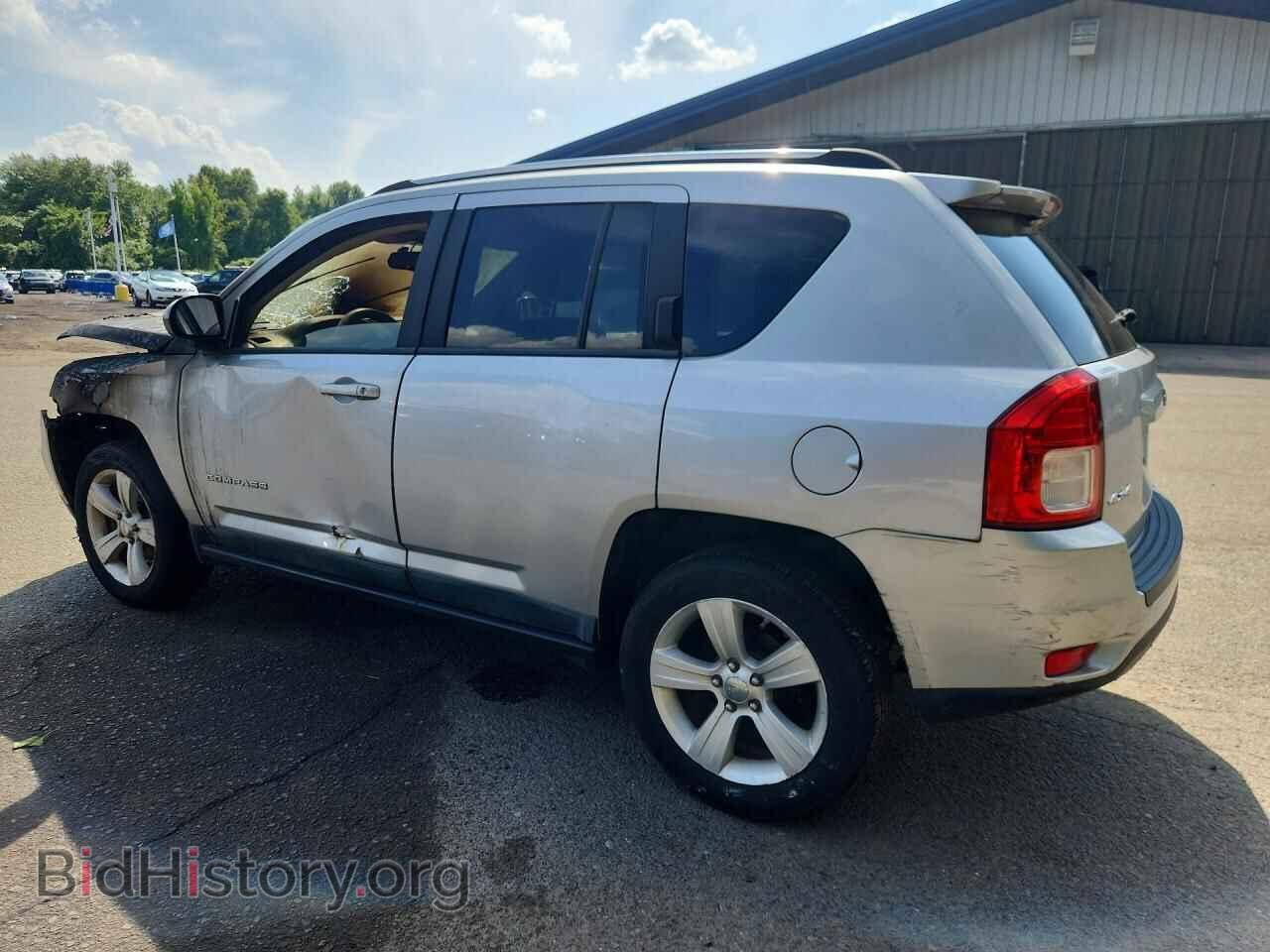 2011 JEEP COMPASS - VIN: 1J4NF1FB9BD251933 - Photo 2