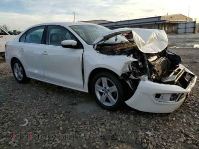 2013 Volkswagen JETTA Jetta TDI, белый — VIN 3VWLL7AJ5DM356108, Copart