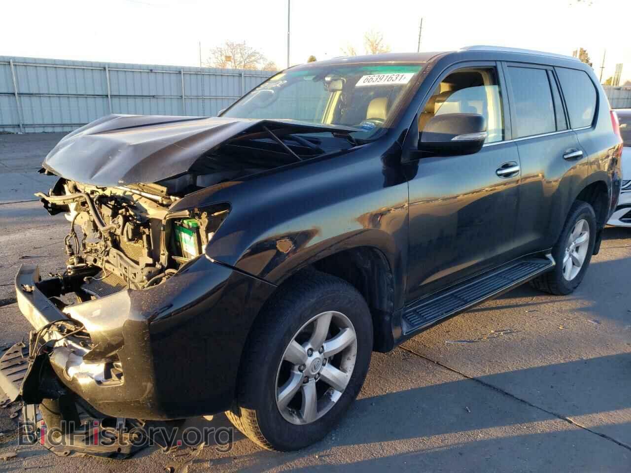 2011 LEXUS GX - VIN: JTJBM7FX9B5030806 - Фото 2