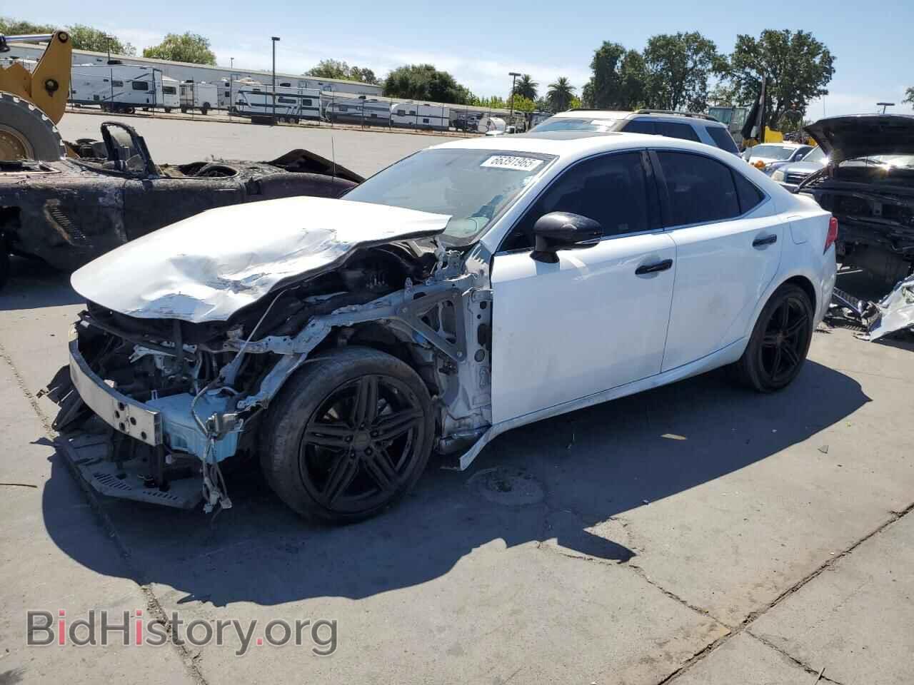 Photo JTHBF1D27F5058027 - LEXUS IS 2015