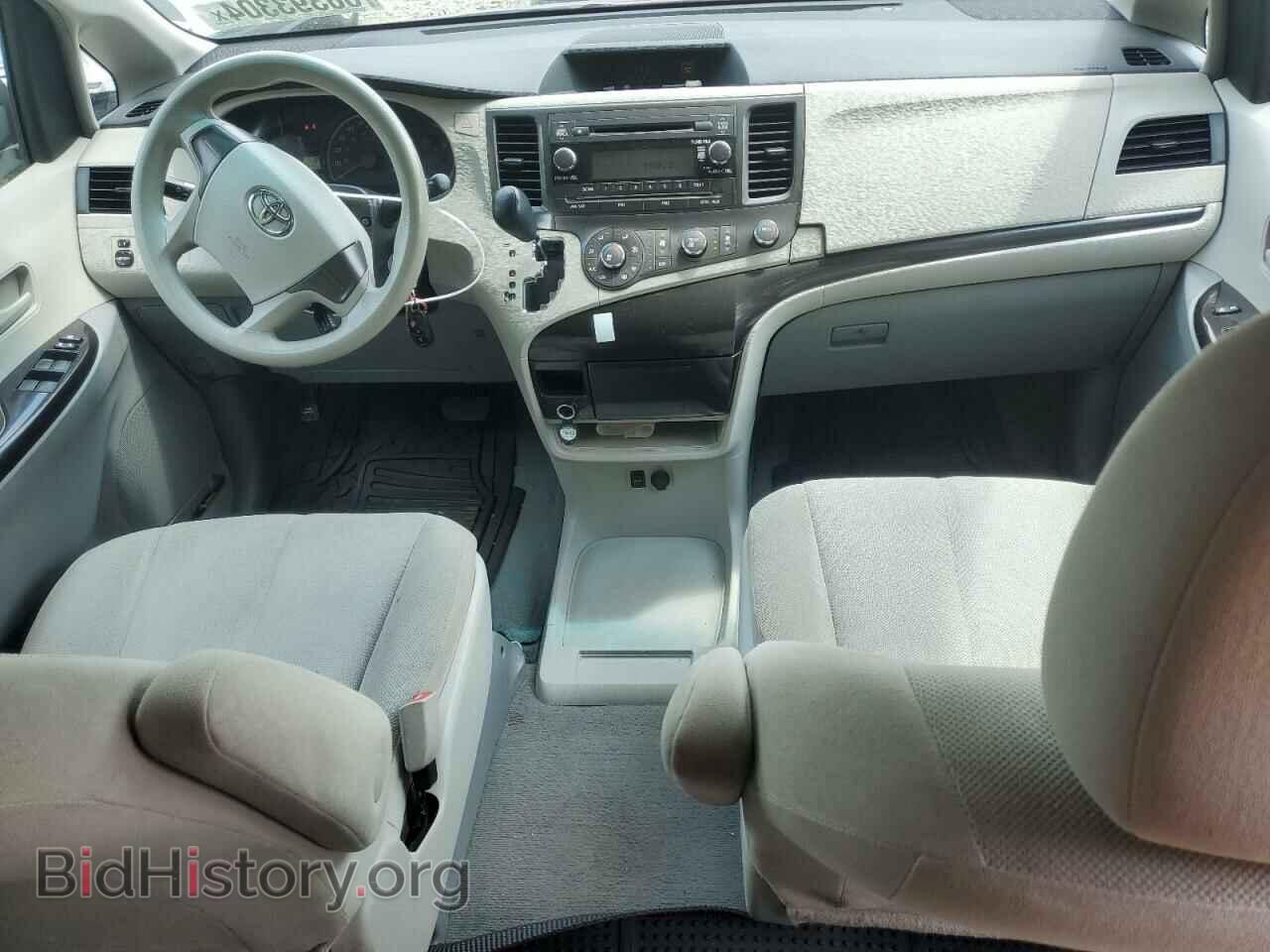 2011 TOYOTA SIENNA - VIN: 5TDKA3DC4BS005911 - Фото 8