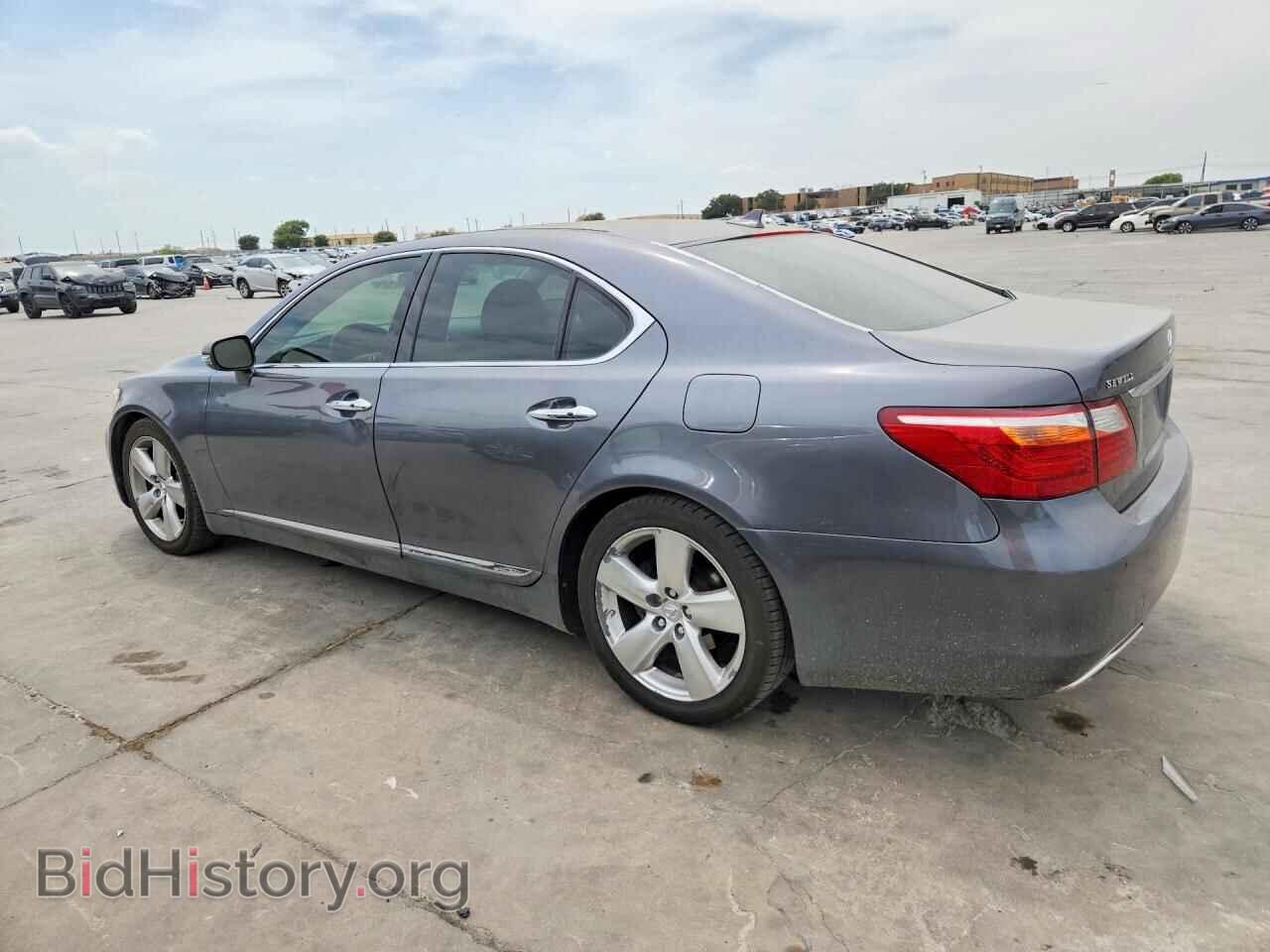2012 LEXUS LS460 - VIN: JTHBL5EF0C5109879 - Photo 2