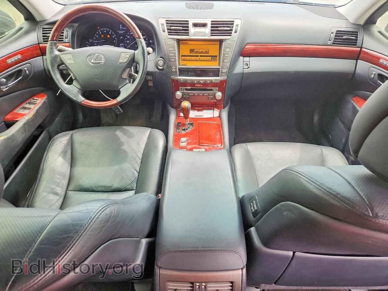 2012 LEXUS LS460 - VIN: JTHBL5EF0C5109879 - Photo 8