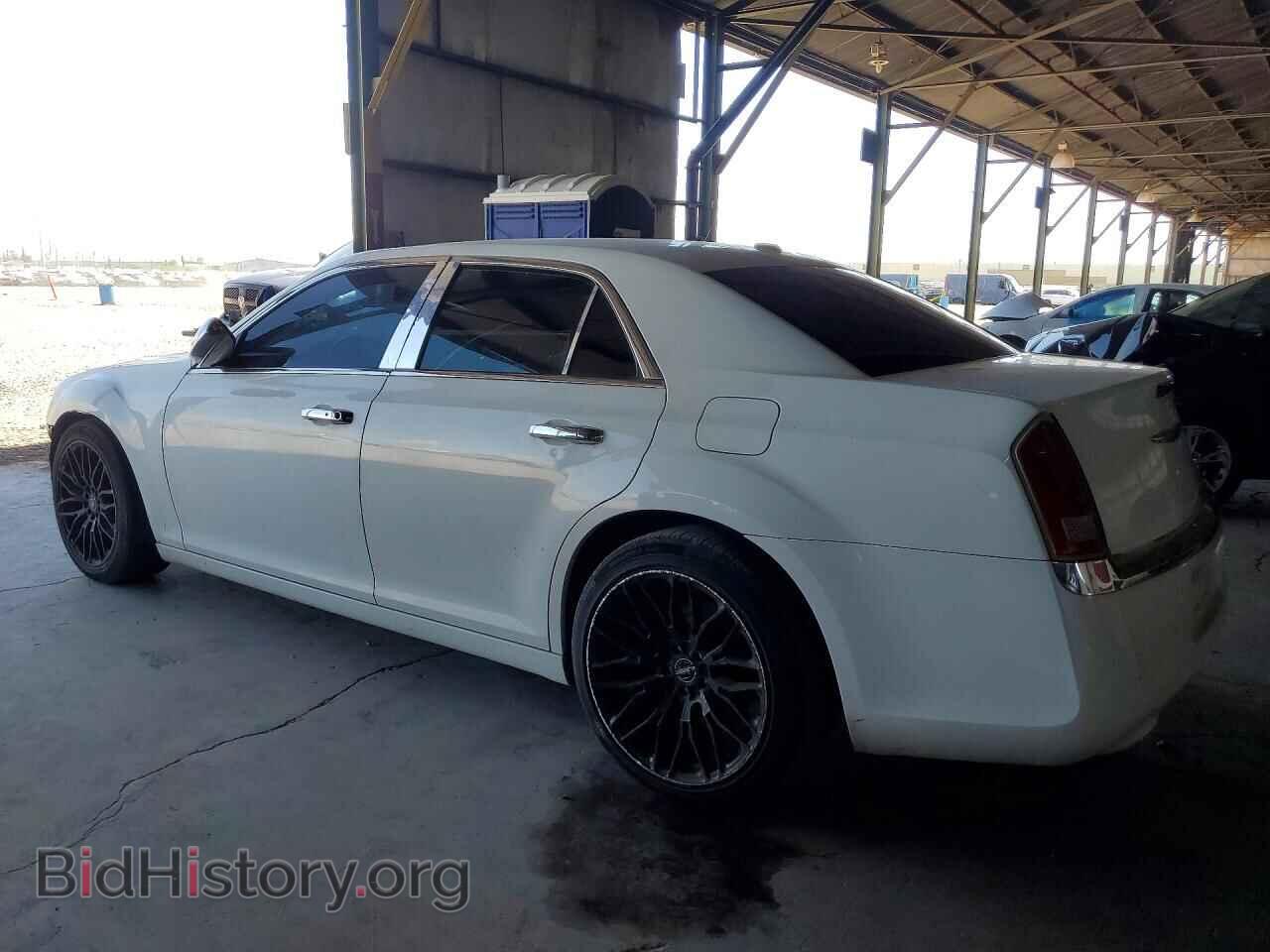2012 CHRYSLER 300 - VIN: 2C3CCAAG3CH277767 - Photo 2