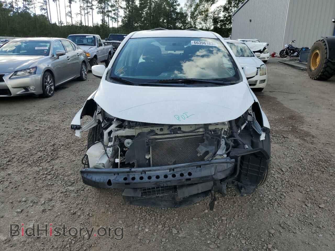 2018 NISSAN VERSA - VIN: 3N1CE2CP3JL352578 - Фото 5