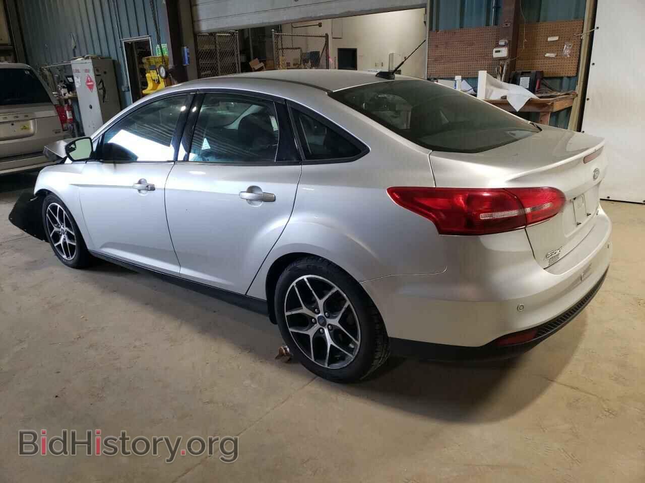 2017 FORD FOCUS - VIN: 1FADP3H25HL243131 - Фото 2