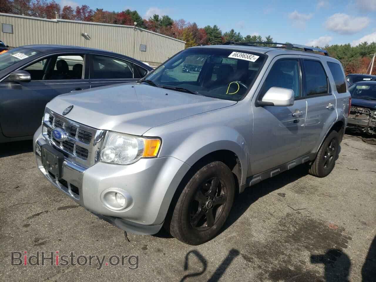 2011 FORD ESCAPE - VIN: 1FMCU9E72BKC12316 - Фото 2
