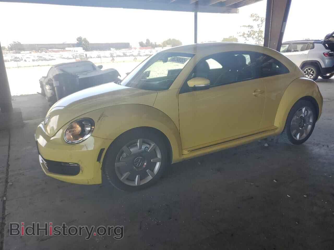 Photo 3VWJP7AT4CM604554 - VOLKSWAGEN BEETLE 2012