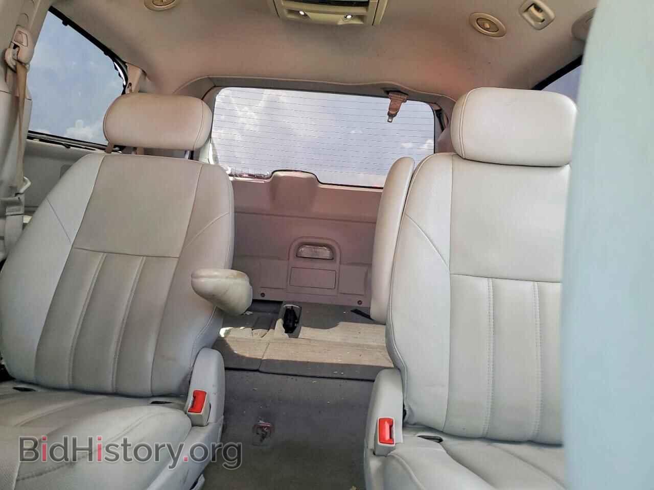 2008 CHRYSLER MINIVAN - VIN: 2A8HR54P78R738143 - Фото 10