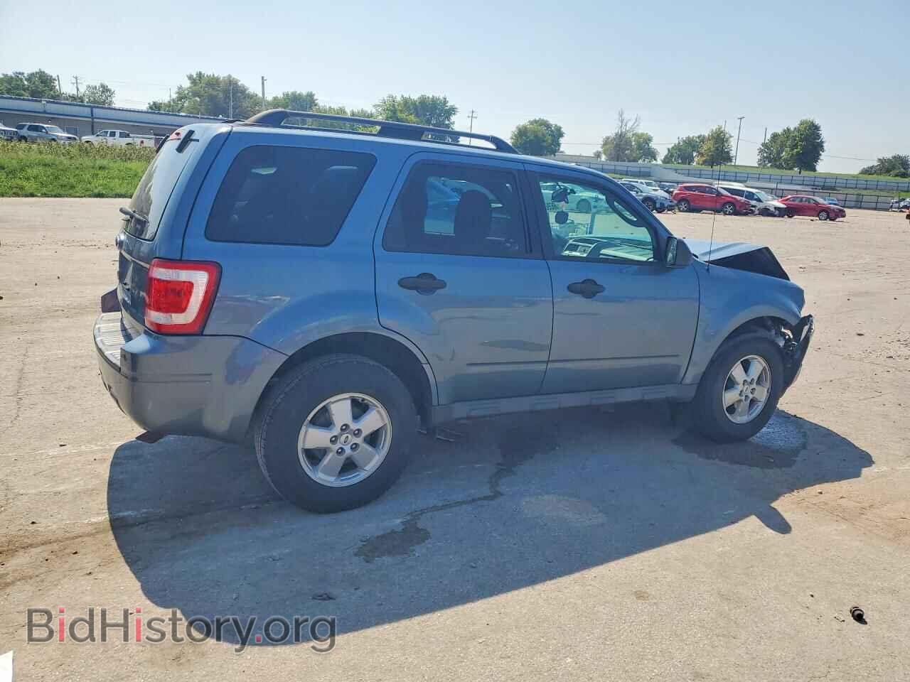2011 FORD ESCAPE - VIN: 1FMCU0D78BKB45623 - Фото 3