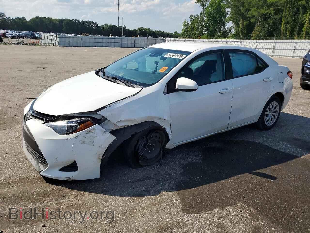 Photo 5YFBURHEXKP906747 - TOYOTA COROLLA 2019