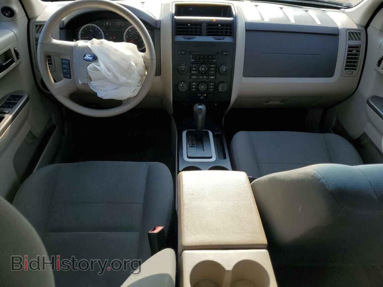 2010 FORD ESCAPE - VIN: 1FMCU0C76AKB60850 - Фото 8