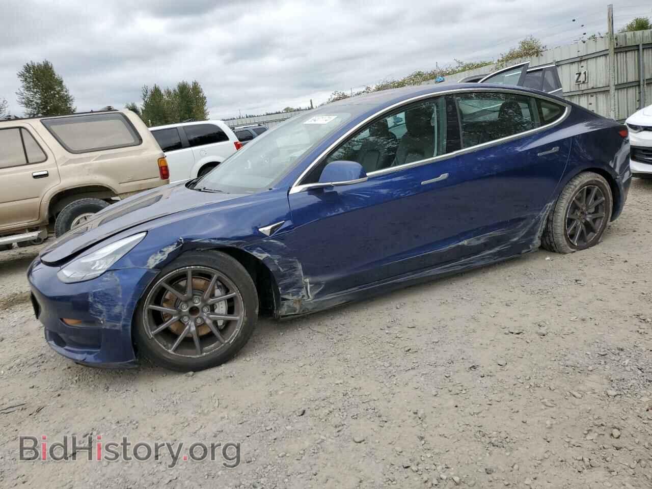 Фотография 5YJ3E1EA1JF102576 - TESLA MODEL 3 2018