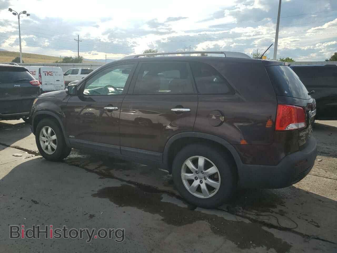 2012 KIA SORENTO - VIN: 5XYKTDA26CG226601 - Фото 2