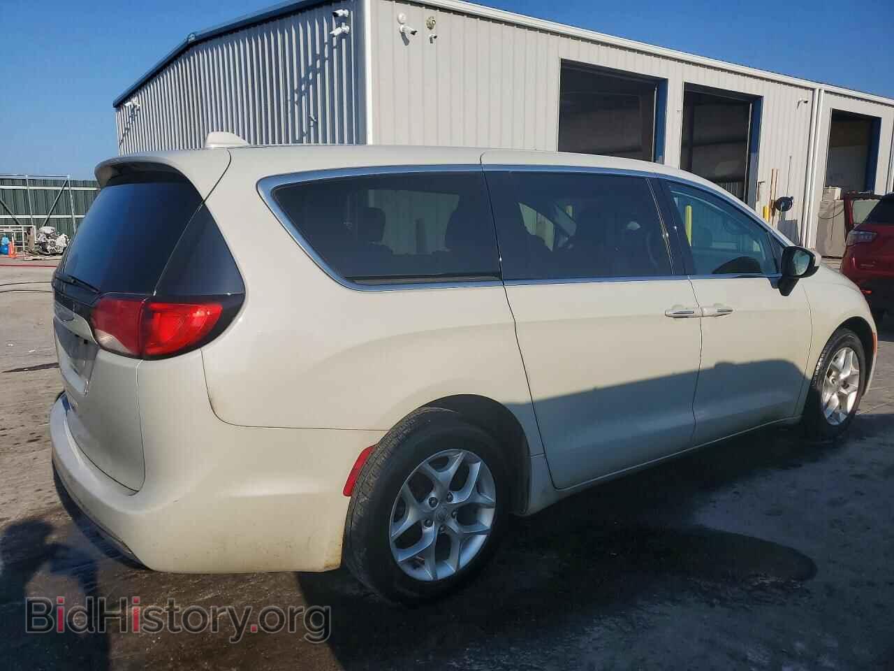 2017 CHRYSLER PACIFICA - VIN: 2C4RC1BGXHR768410 - Фото 3