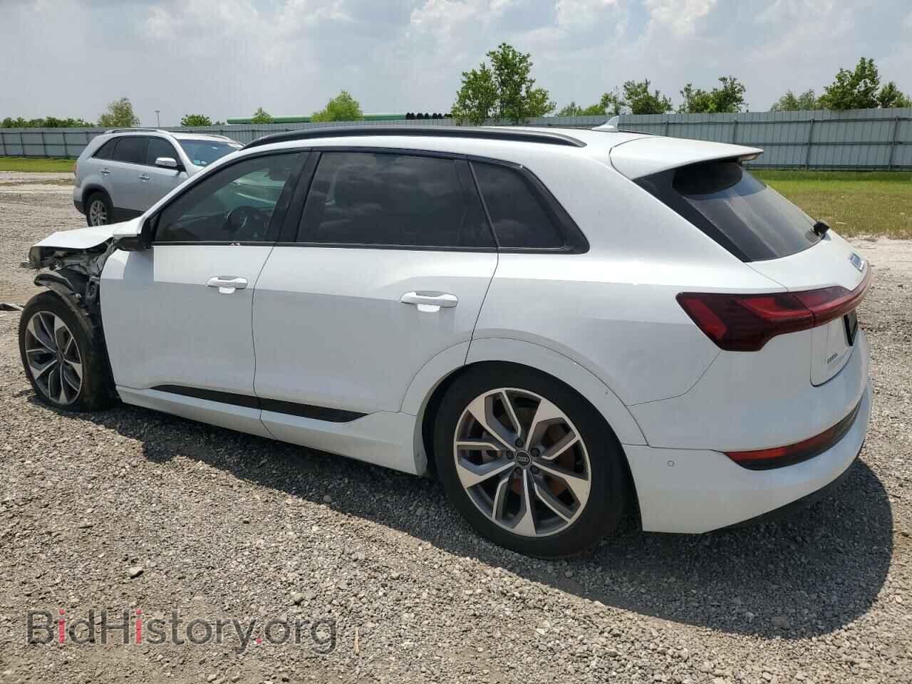 2021 AUDI E-TRON - VIN: WA1LAAGE7MB004889 - Photo 2