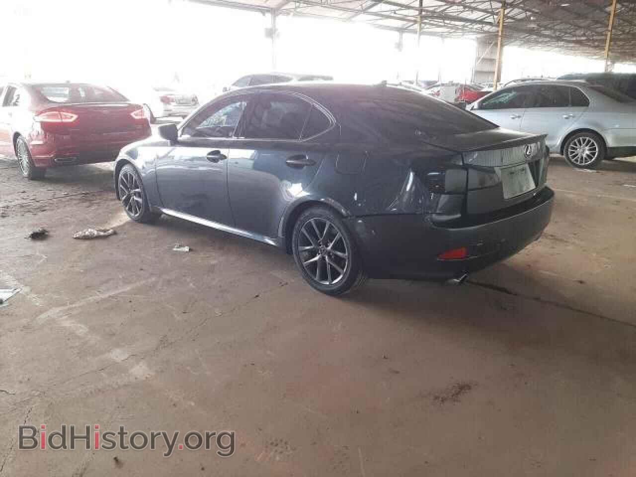 2011 LEXUS IS - VIN: JTHBF5C29B5141431 - Photo 2