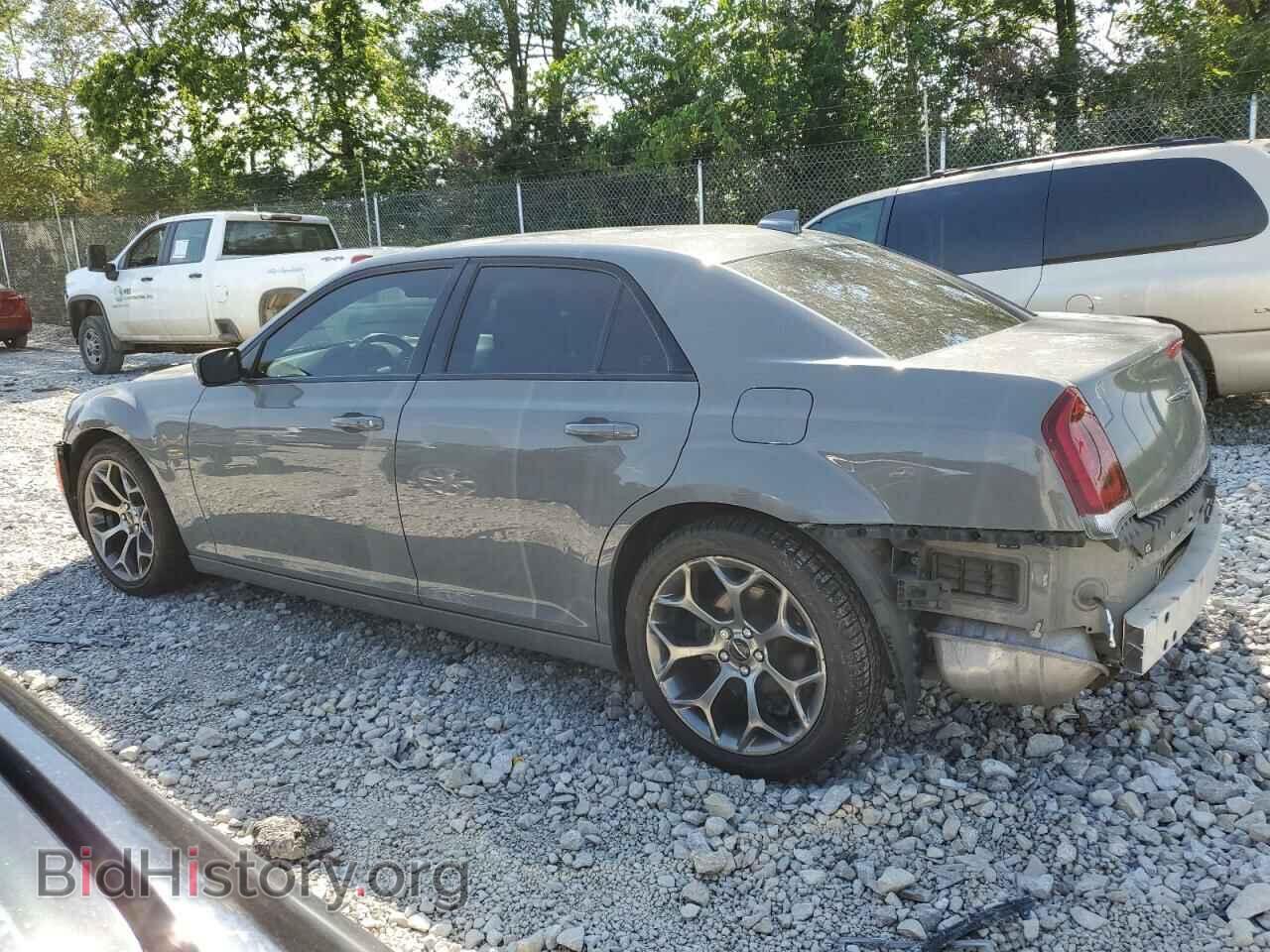 2017 CHRYSLER 300 - VIN: 2C3CCABG9HH603688 - Фото 2