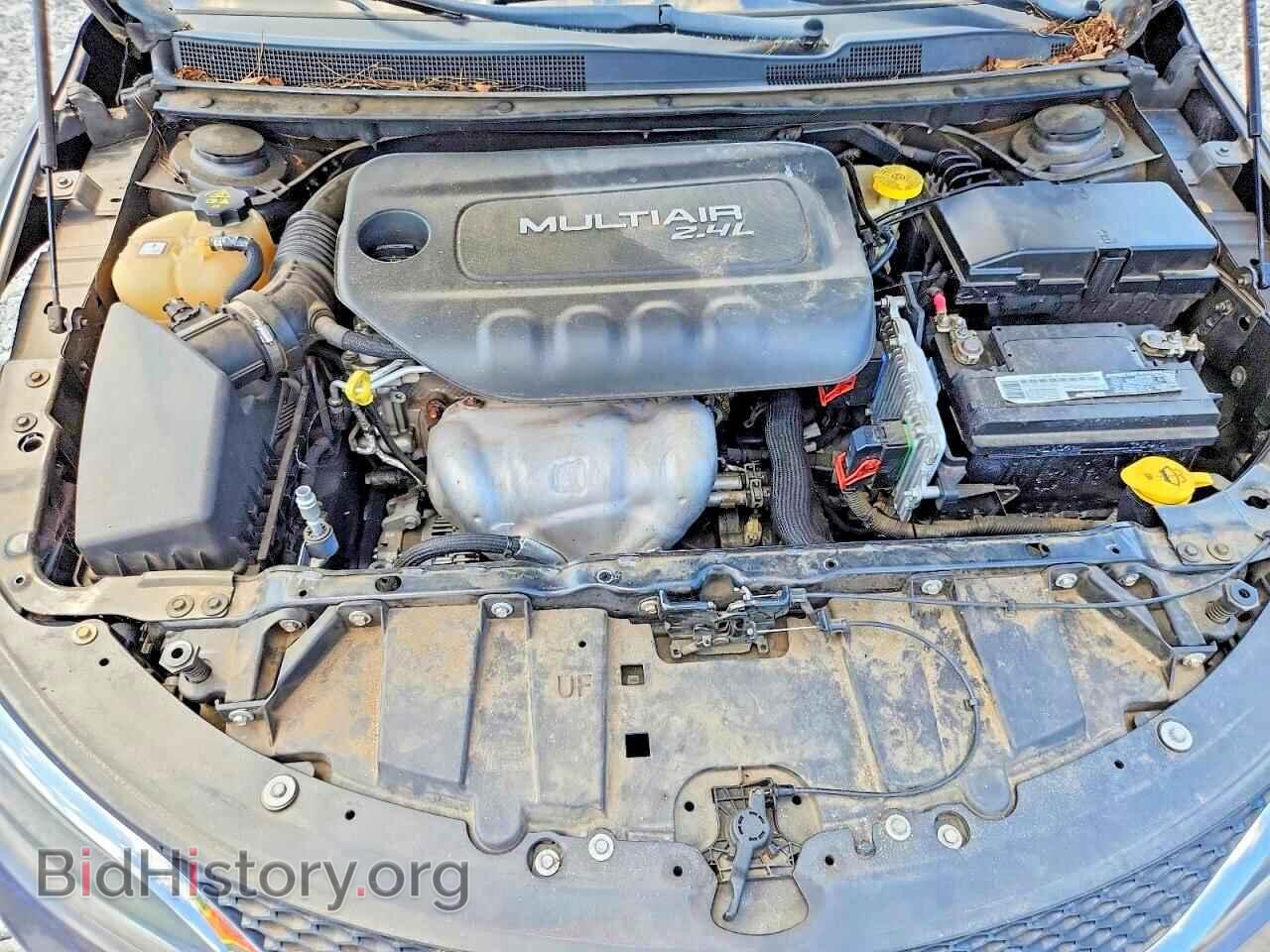 2016 CHRYSLER 200 - VIN: 1C3CCCABXGN133372 - Photo 11