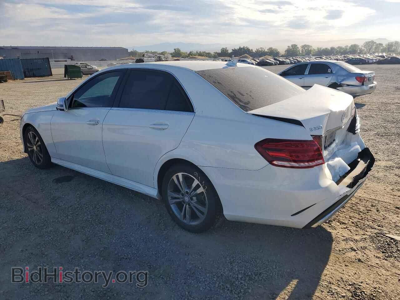 2015 MERCEDES-BENZ E-CLASS - VIN: WDDHF0EB7FB112194 - Photo 2