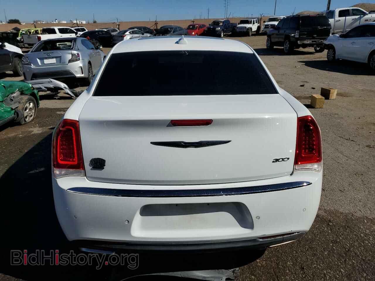 2015 CHRYSLER 300 - VIN: 2C3CCAAG2FH853921 - Фото 6