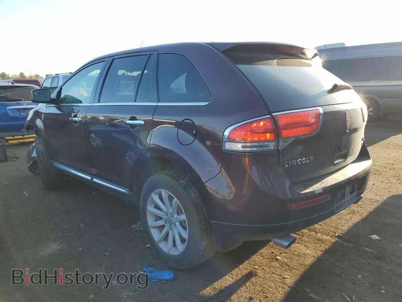 2011 LINCOLN MKX - VIN: 2LMDJ8JK3BBJ09101 - Фото 2