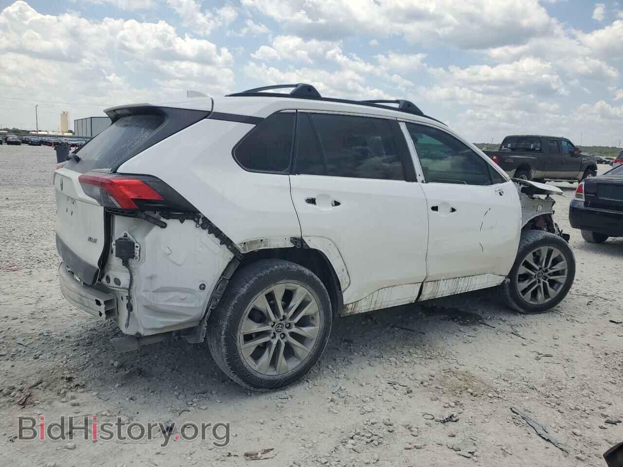 2020 TOYOTA RAV4 - VIN: 2T3C1RFVXLC033879 - Фото 3