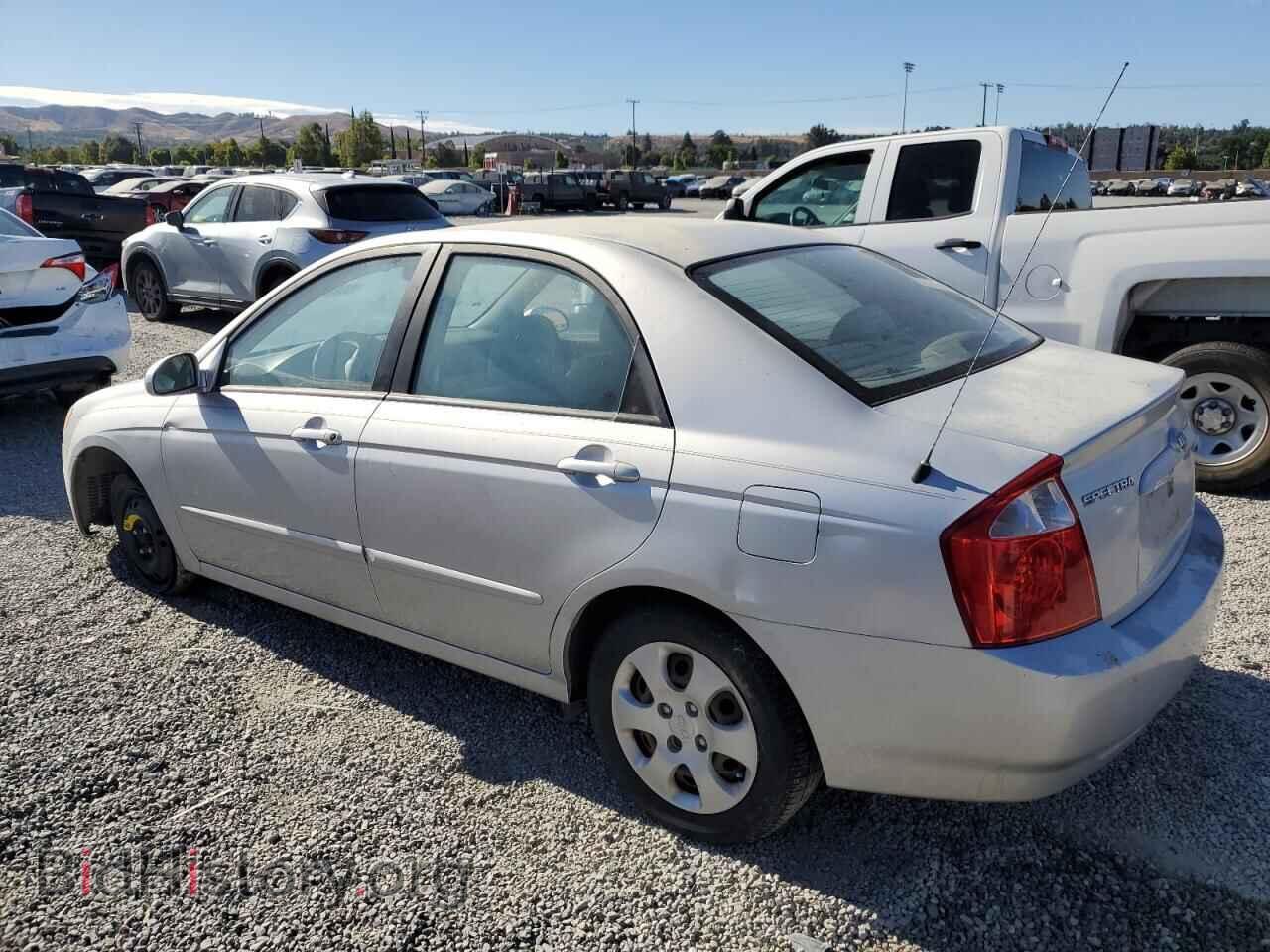 2006 KIA SPECTRA - VIN: KNAFE122265291903 - Фото 2