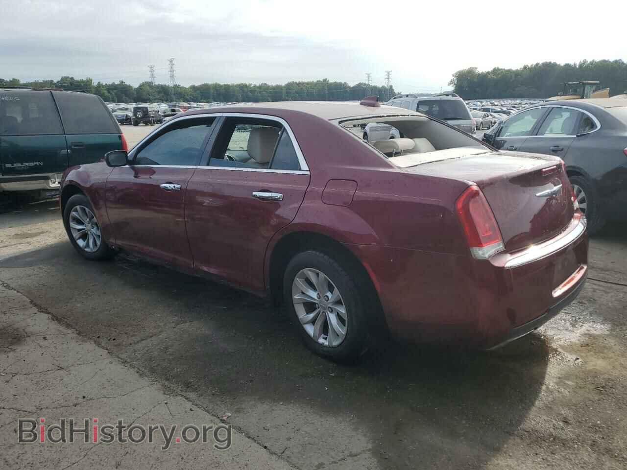 2016 CHRYSLER 300 - VIN: 2C3CCAAG1GH135536 - Фото 2