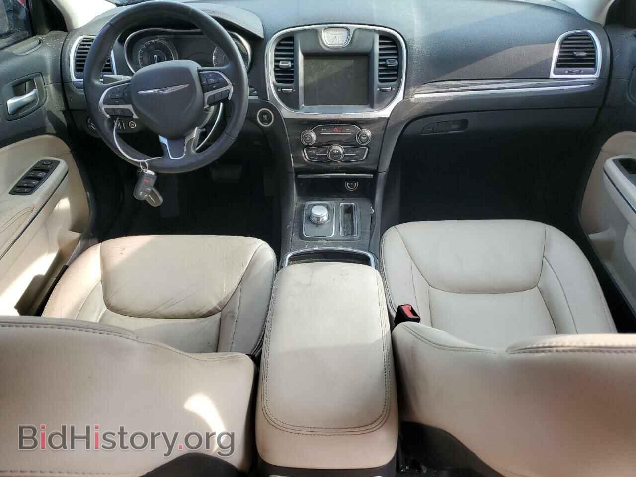 2016 CHRYSLER 300 - VIN: 2C3CCAAG1GH135536 - Фото 8