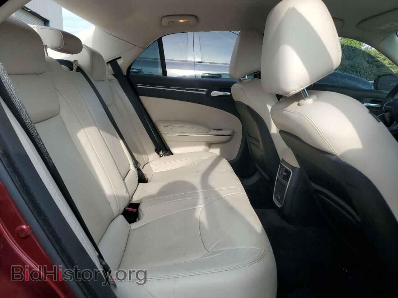 2016 CHRYSLER 300 - VIN: 2C3CCAAG1GH135536 - Фото 10