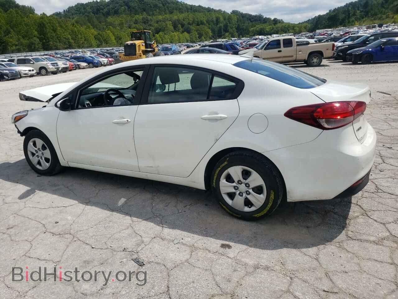 2017 KIA FORTE - VIN: 3KPFK4A74HE111130 - Фото 2