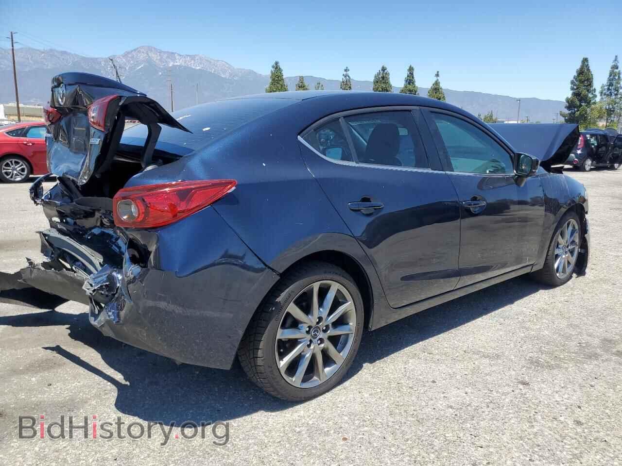 2018 MAZDA 3 - VIN: 3MZBN1V31JM215367 - Фото 3