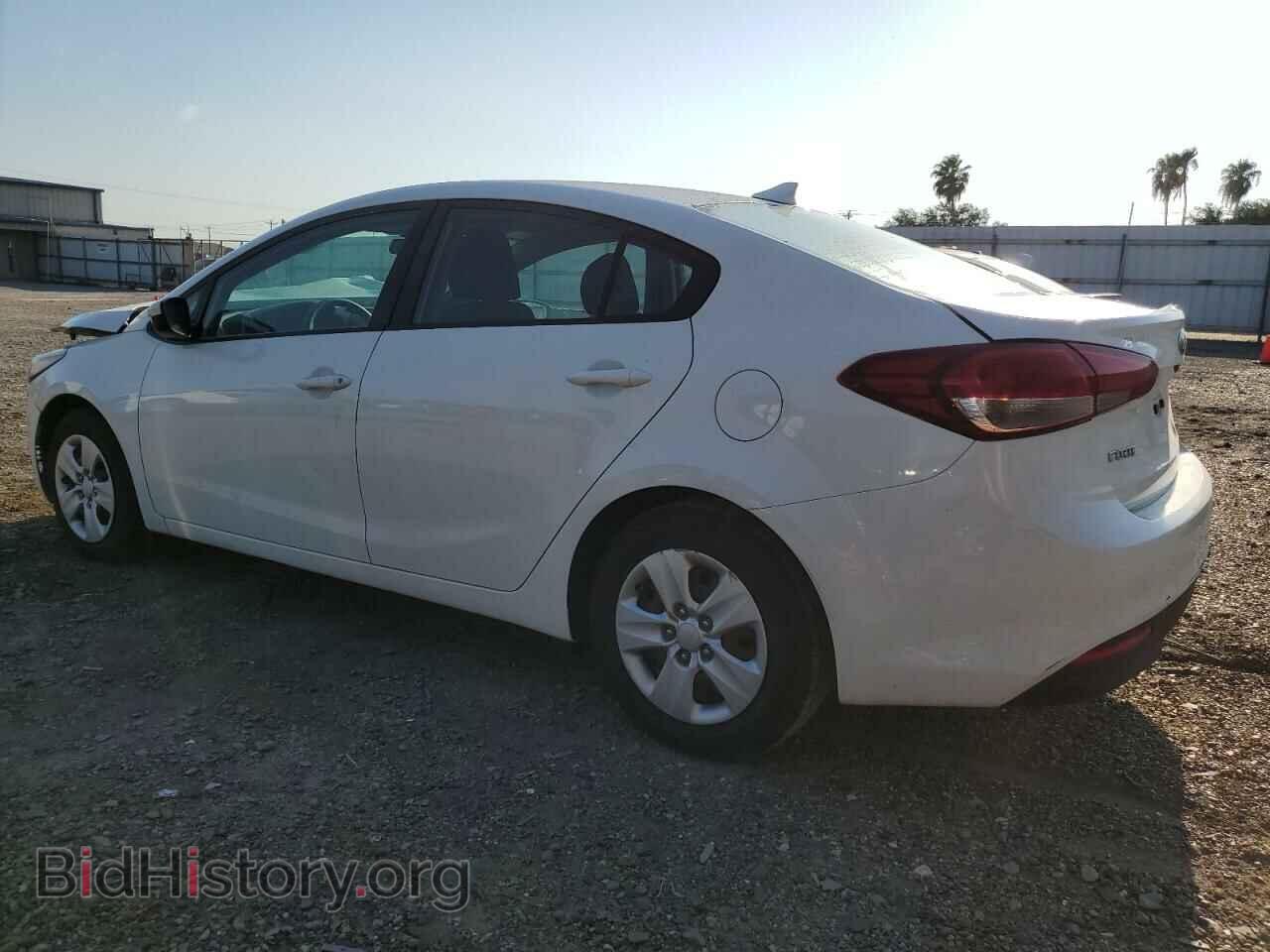 2017 KIA FORTE - VIN: 3KPFK4A76HE011062 - Фото 2