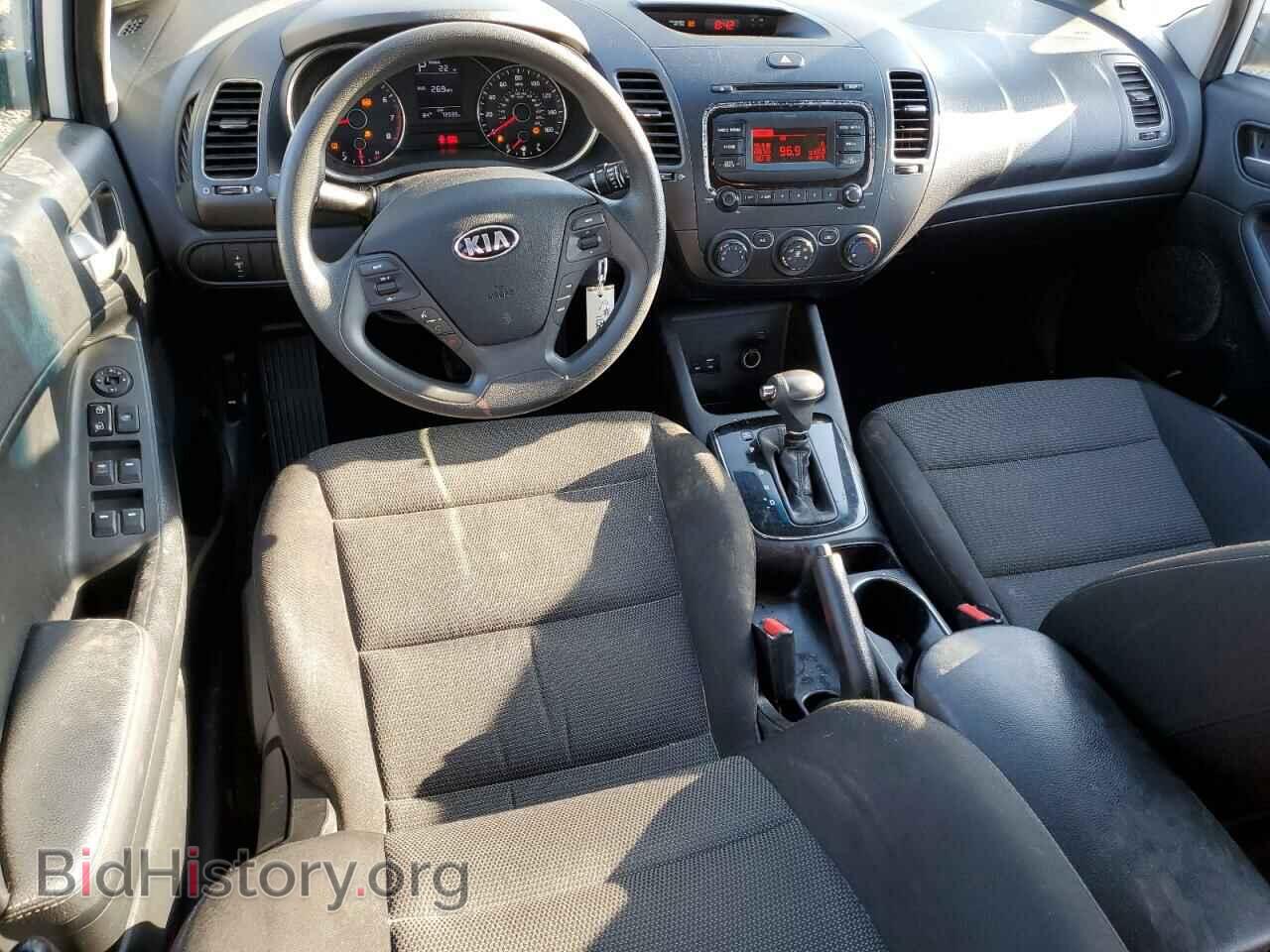 2017 KIA FORTE - VIN: 3KPFK4A76HE011062 - Фото 8