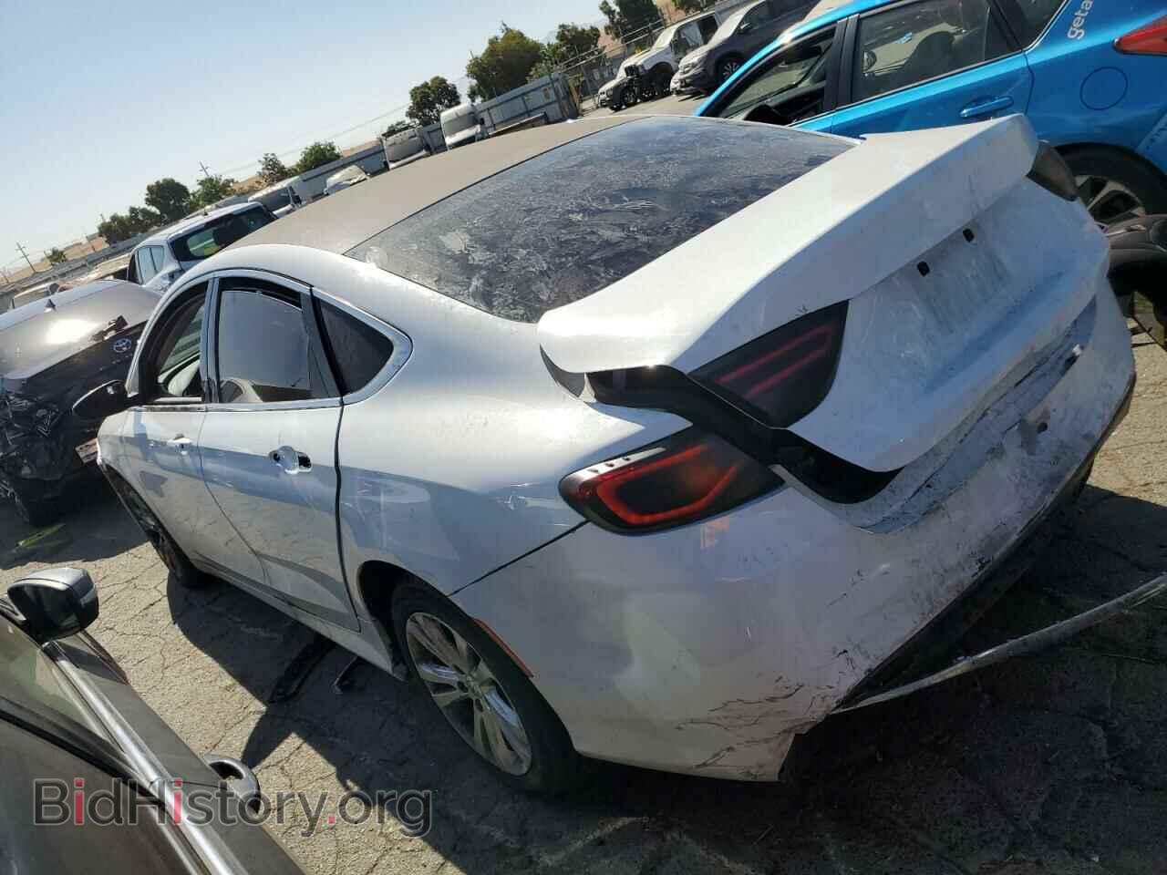 2015 CHRYSLER 200 - VIN: 1C3CCCABXFN630937 - Фото 2