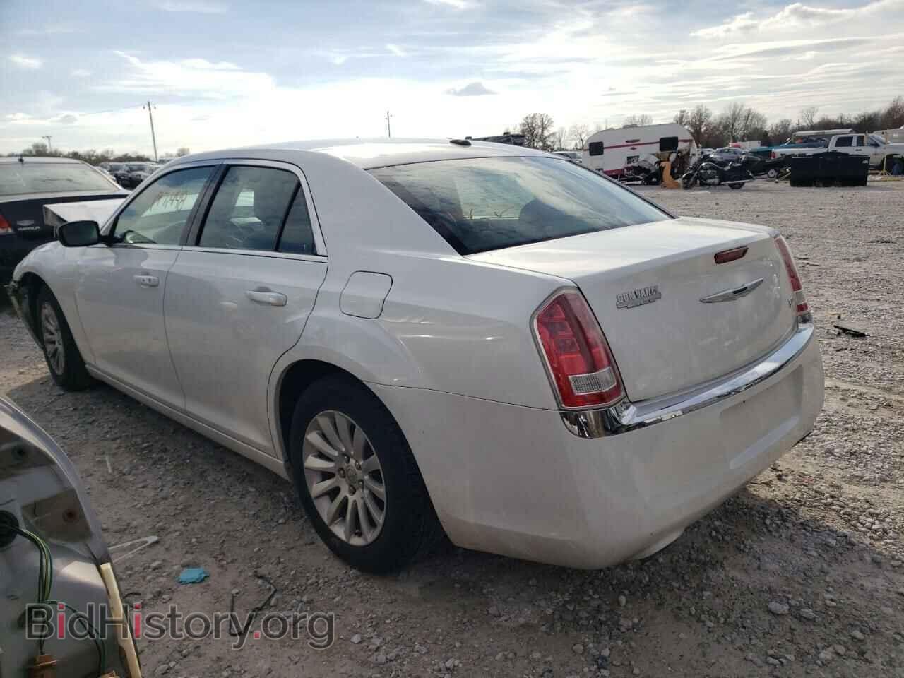 2013 CHRYSLER 300 - VIN: 2C3CCAAG2DH577575 - Фото 3