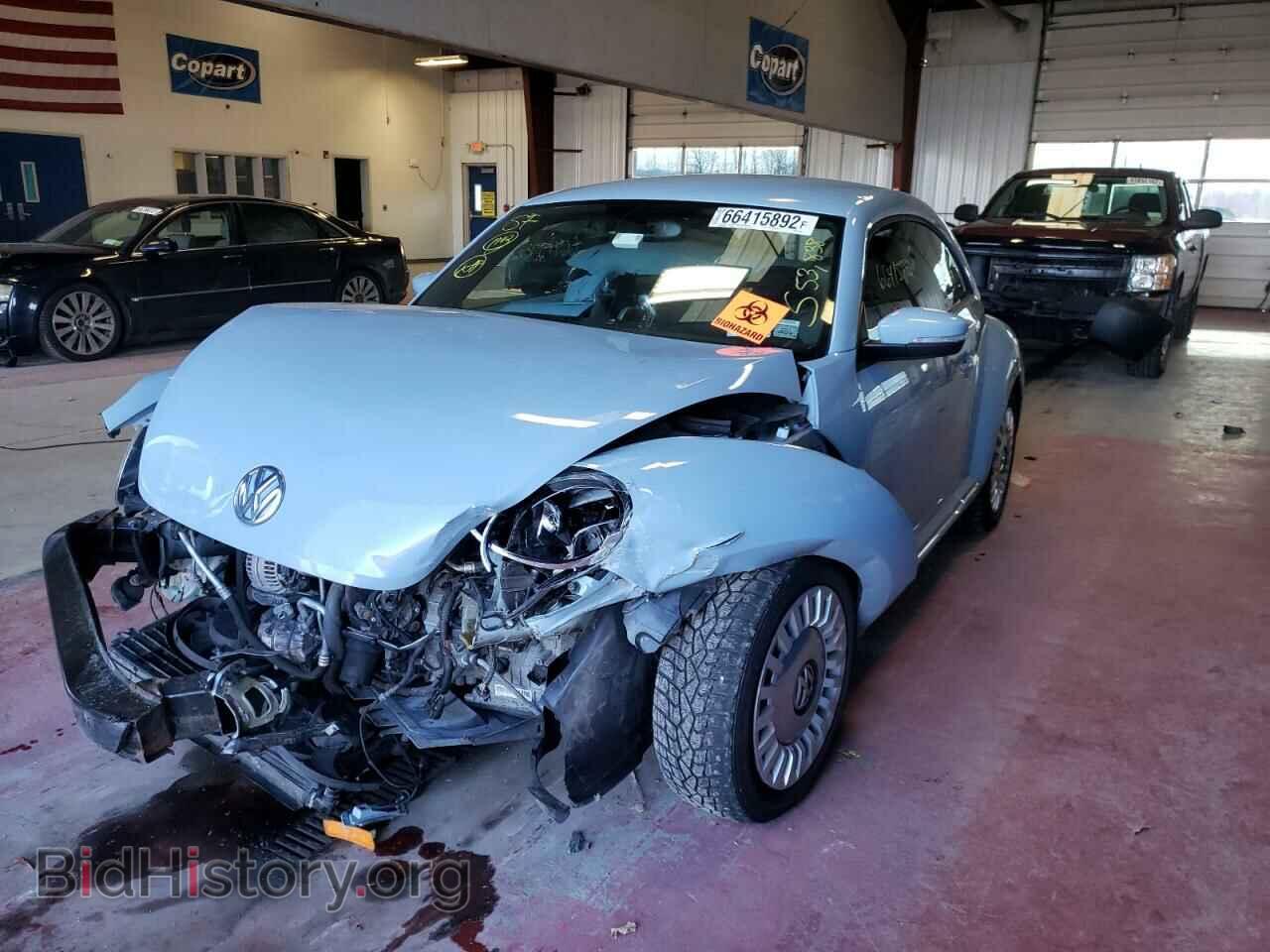 2013 VOLKSWAGEN BEETLE - VIN: 3VWJP7ATXDM683312 - Фото 2