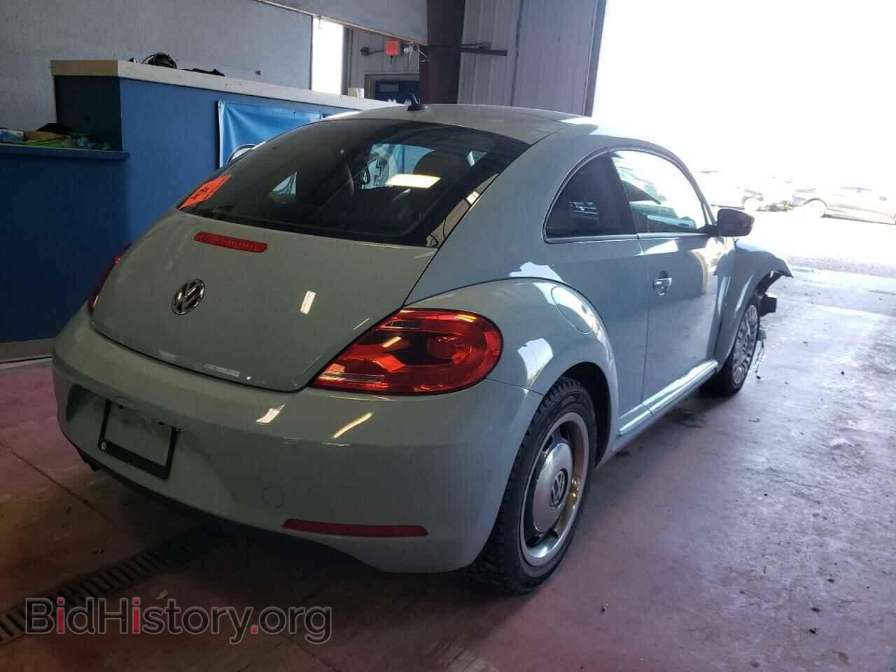 2013 VOLKSWAGEN BEETLE - VIN: 3VWJP7ATXDM683312 - Фото 4