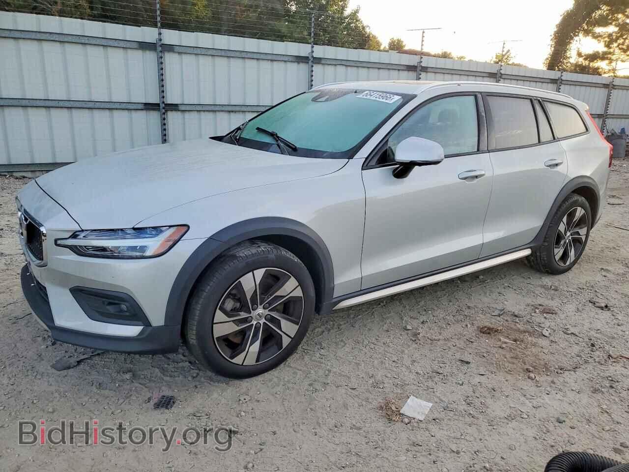 Фотография YV4102WK9M1069341 - VOLVO V60 2021
