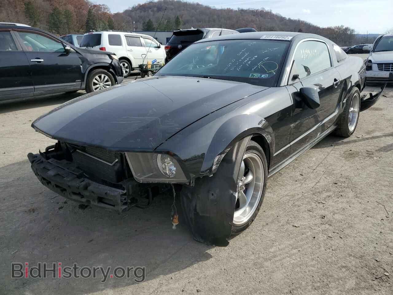 2008 FORD MUSTANG - VIN: 1ZVHT82H285134242 - Фото 2